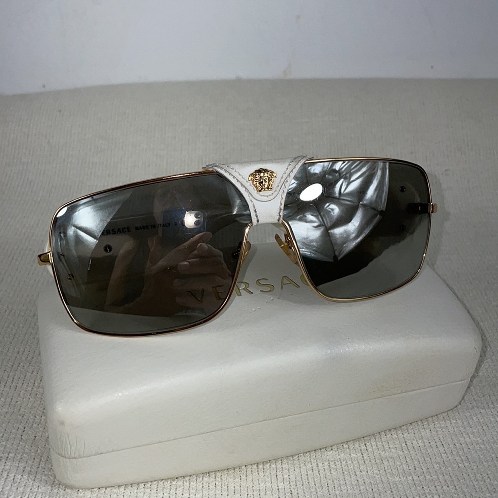 VERSACE SUNGLASSES - Picture 10 of 10